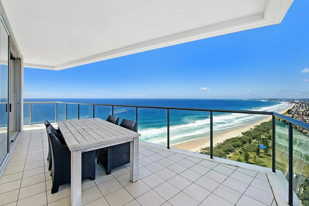 Ultiqa Air On Broadbeach Gold Coast 4*,